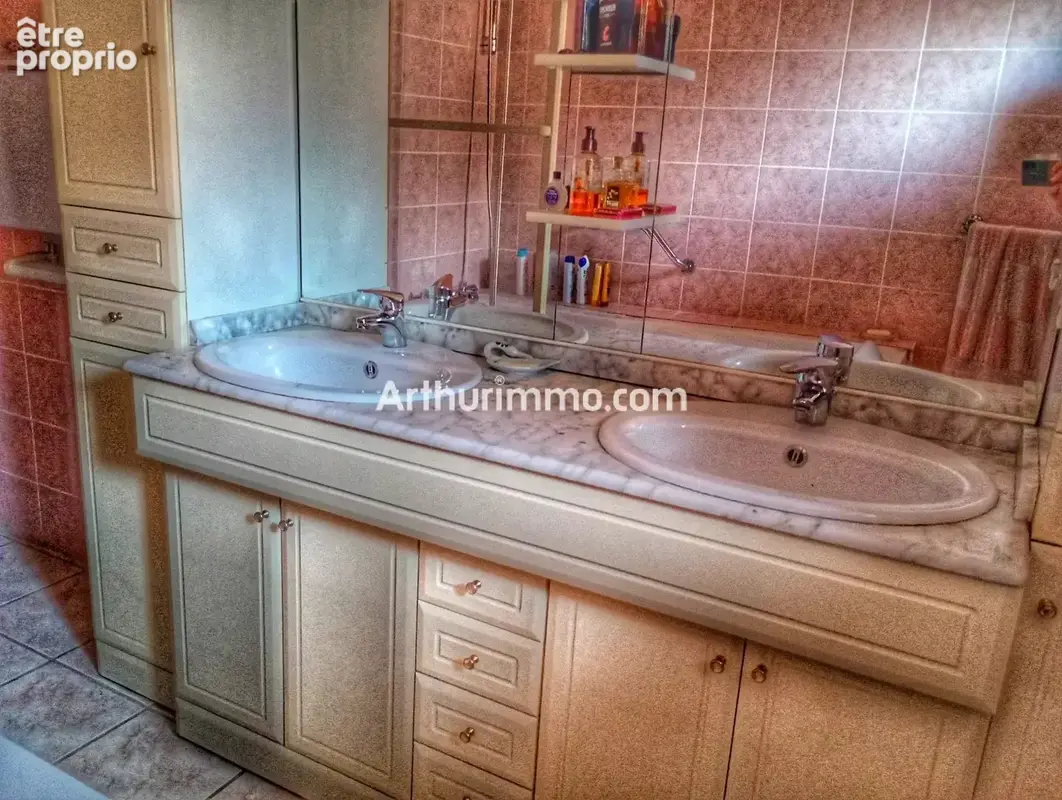 Maison en pierre fort potentiel - photo 15