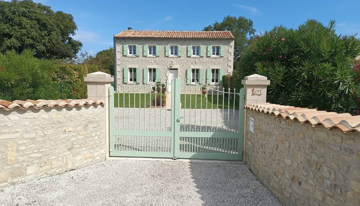 Maison à MESCHERS-SUR-GIRONDE