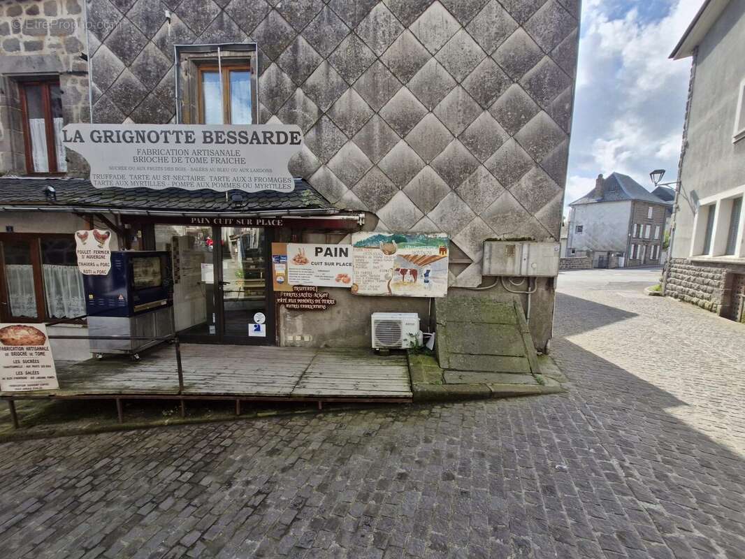 Appartement à BESSE-ET-SAINT-ANASTAISE