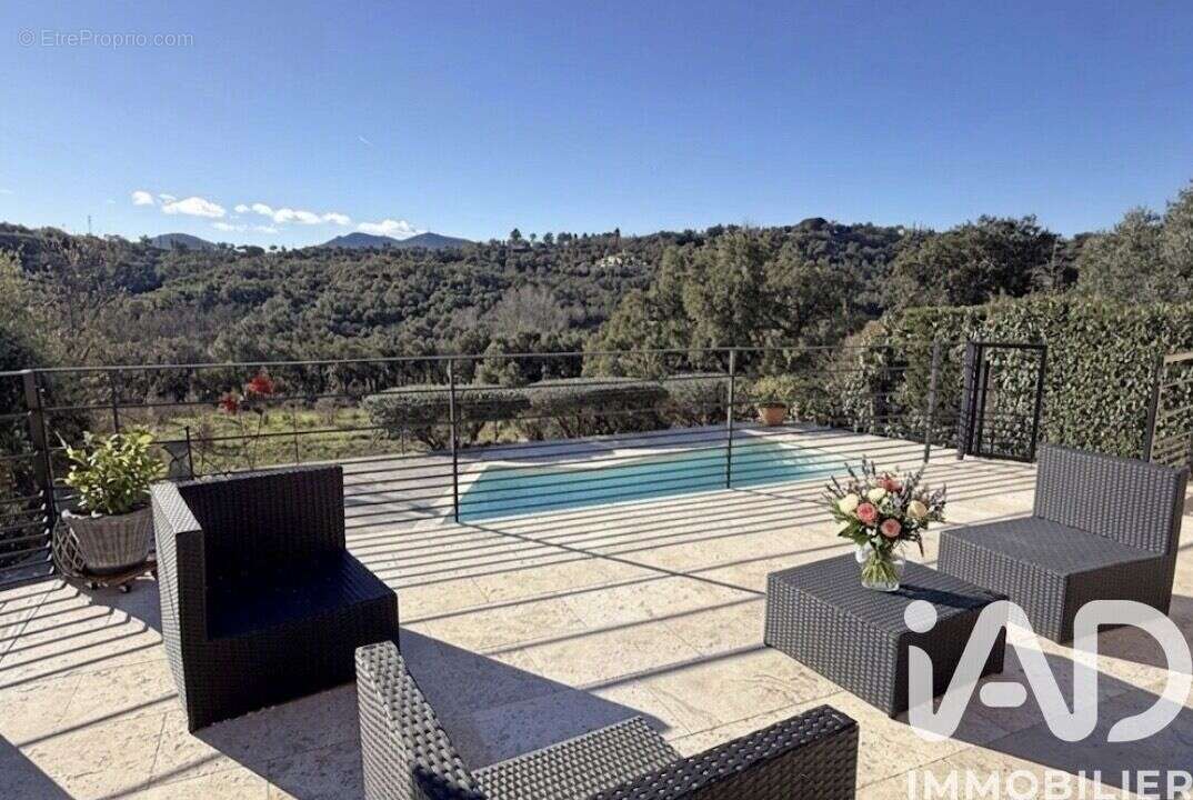 Photo 3 - Maison à PLAN-DE-LA-TOUR