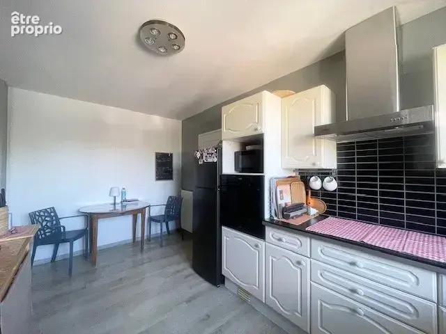 Villa familiale avec jardin, terrasses et garage - photo 6