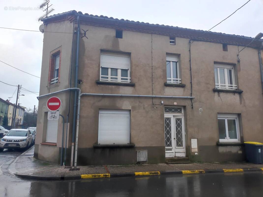 Appartement à SAINT-JUERY