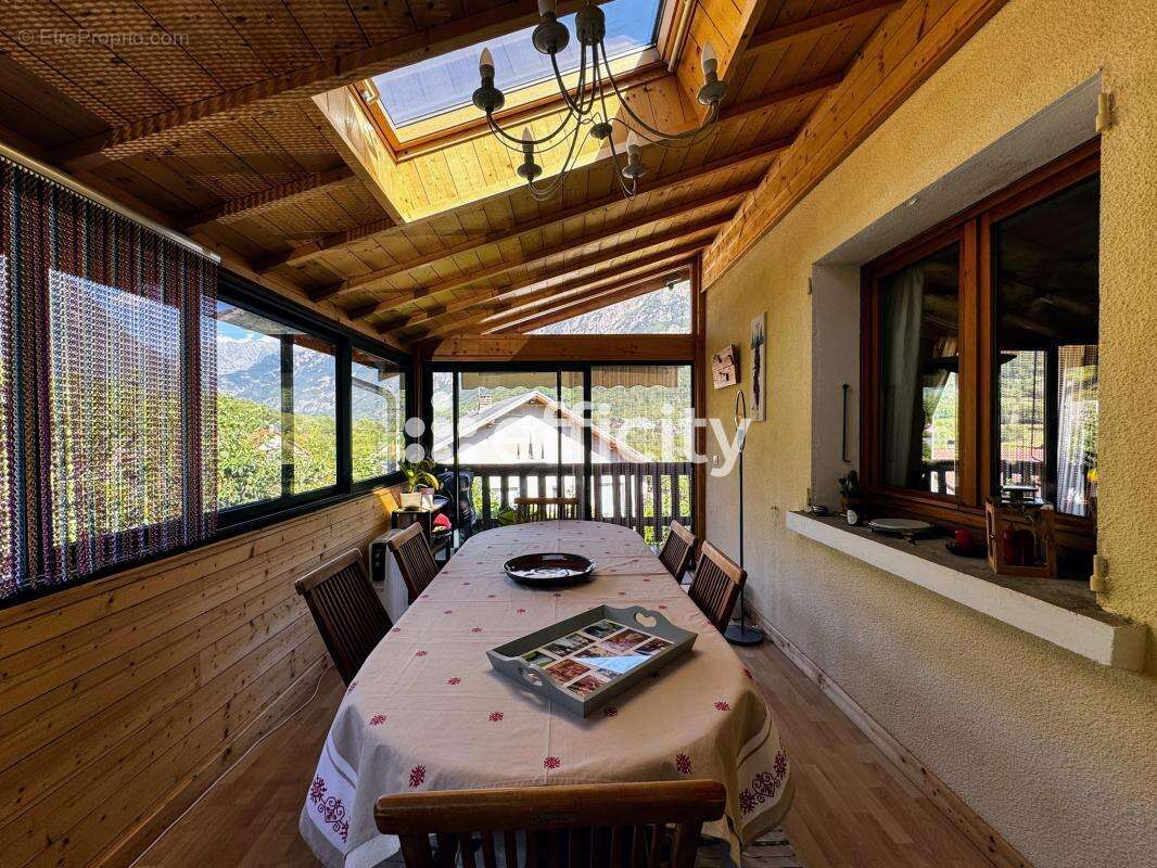 Maison 180 m² à Saint-Firmin  - photo 11
