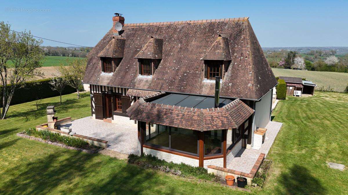 Maison à CAMBREMER