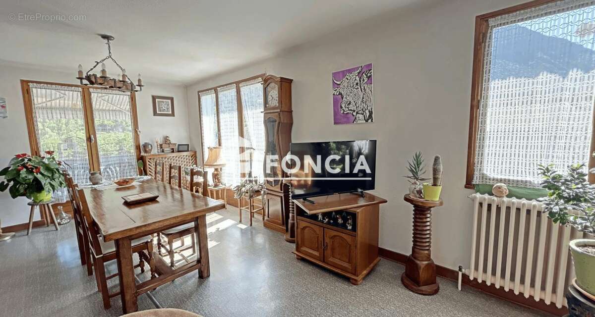 Appartement à AIGUEBLANCHE