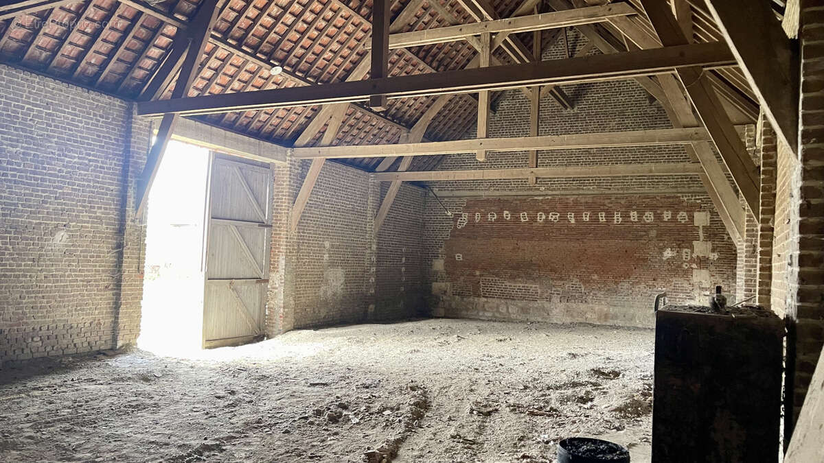 Ancien corps de ferme de caractère dont H.G Wells serait envieux - photo 5