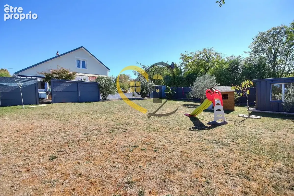 À VENDRE MAISON 122 m² et 48m² extension rénovée en 2019 à SAINT-GERMAIN-DU-PUY (18390) - photo 12