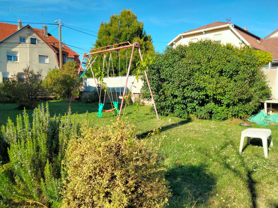 Maison à SAINTE-MARIE-AUX-CHENES