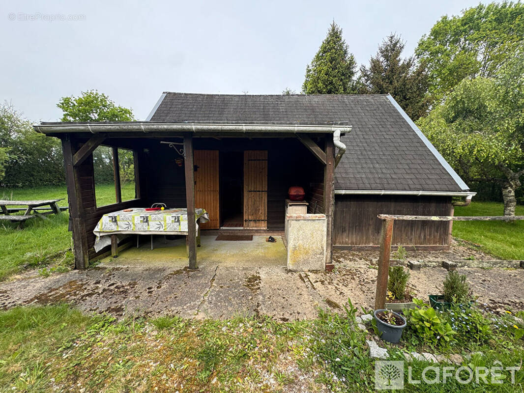 Maison à LA FERTE-FRENEL