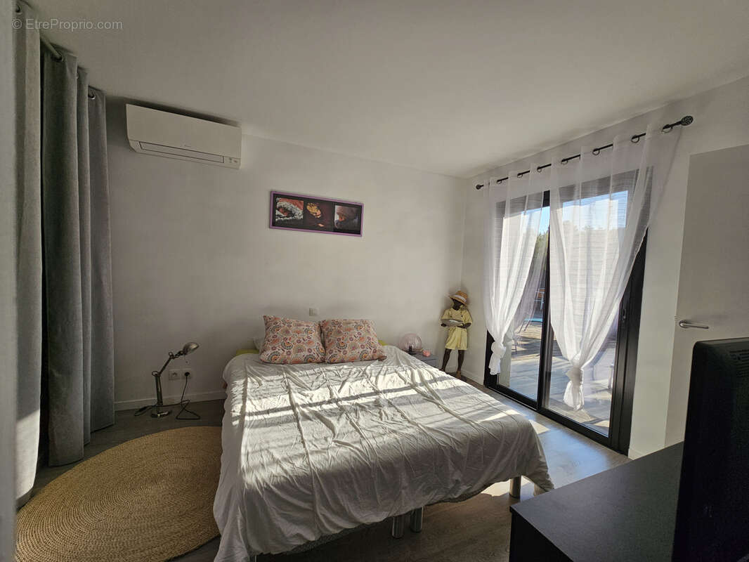 Maison familiale avec piscine à Avensan - photo 11