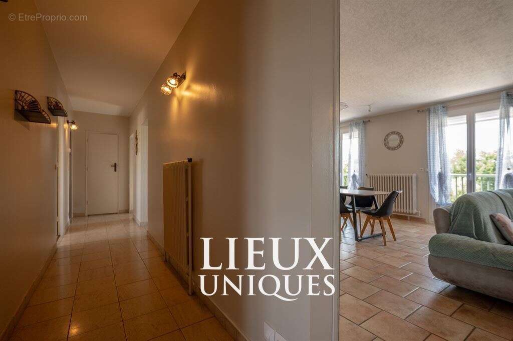 Lieux uniques ® x propriétés privées propose maison de  187 m² sur un terrain de 1295 m² à cellettes - photo 12