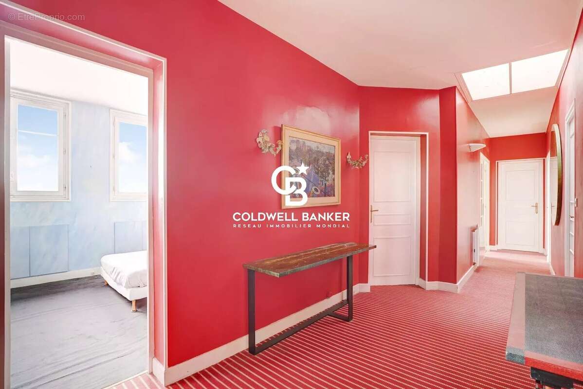 Appartement à VERSAILLES