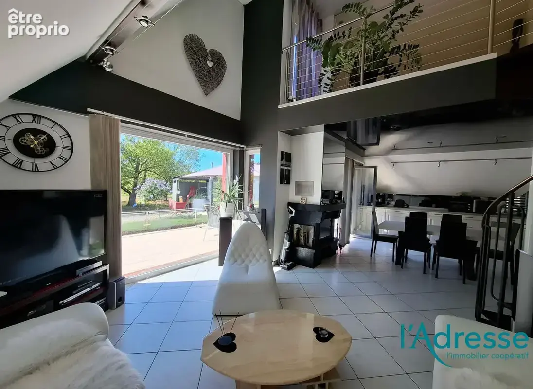 Maison 5 pièces avec piscine - photo 6