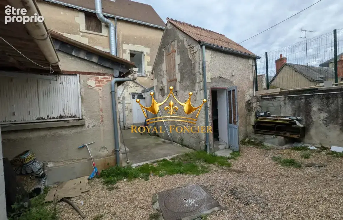 Immeuble  - Appartement à DANGE-SAINT-ROMAIN