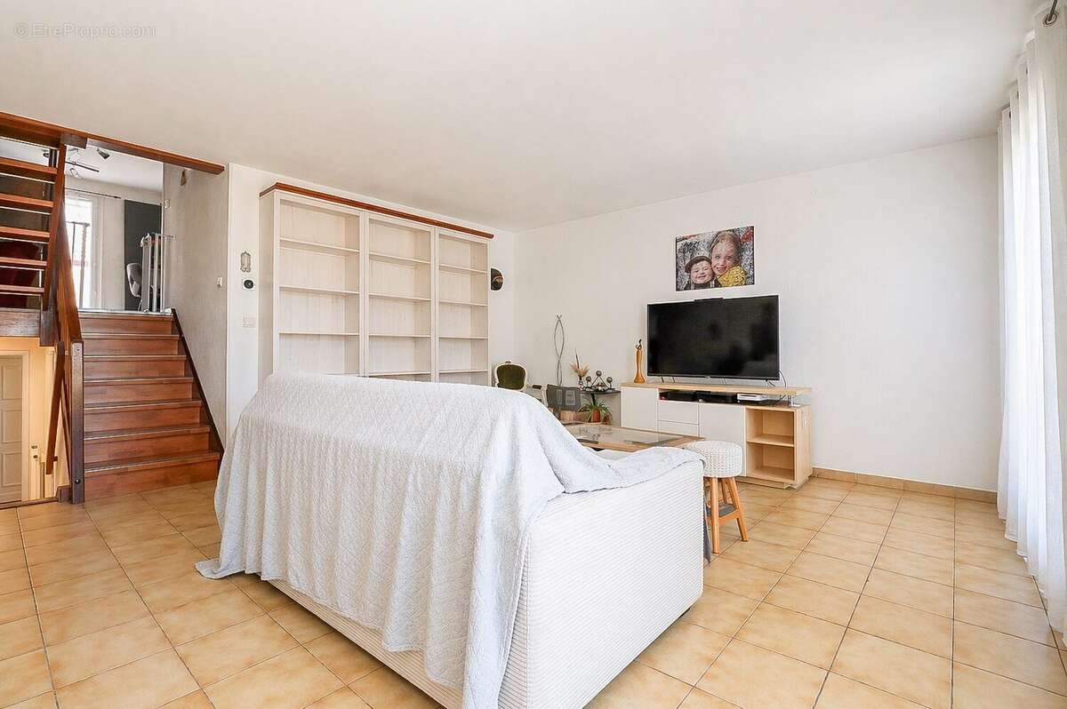 Maison à QUETIGNY