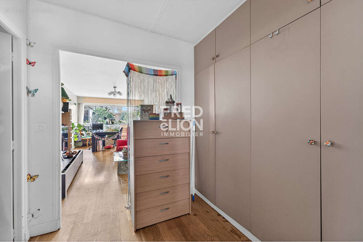 Appartement à PARIS-19E