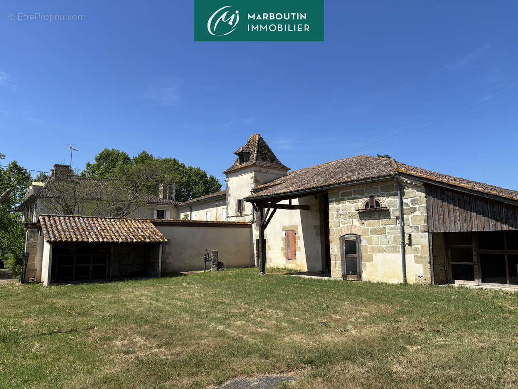 Maison à BRUGNAC