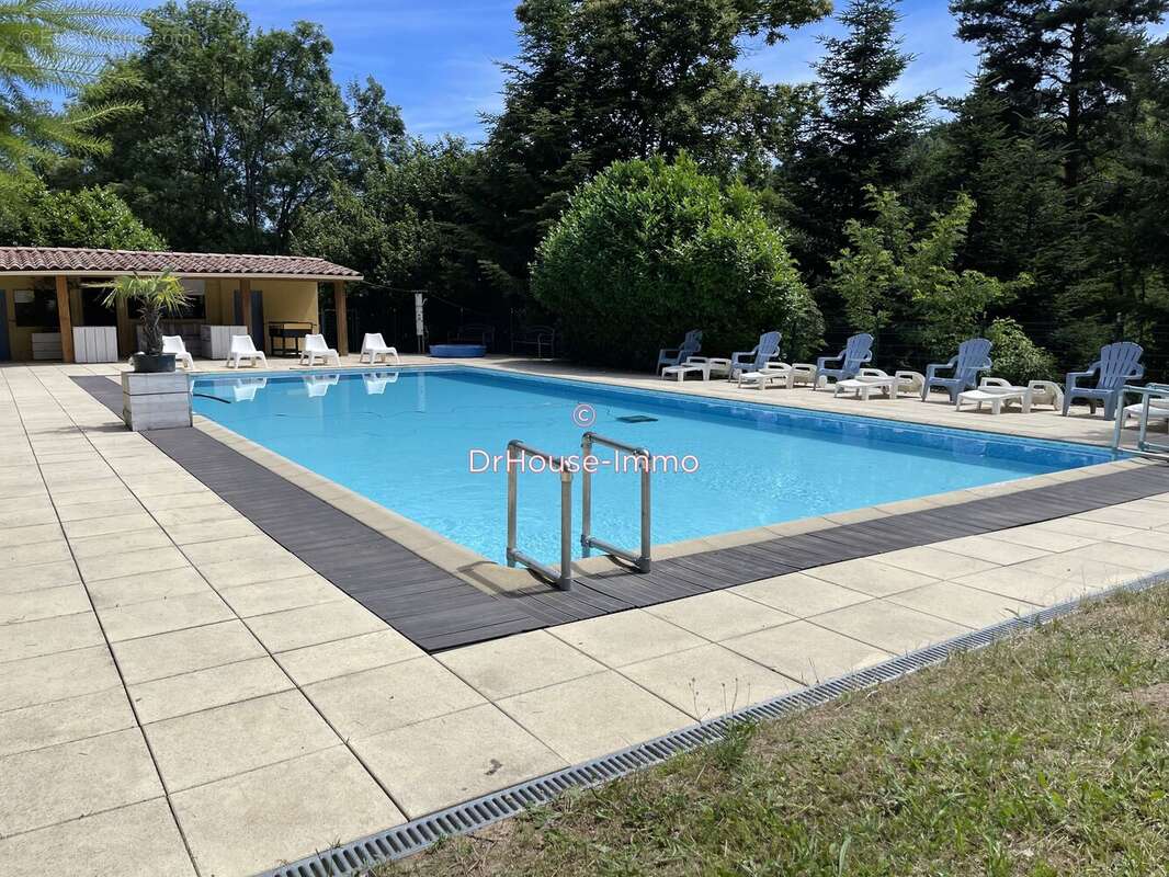 Maison à SAINT-APOLLINAIRE-DE-RIAS