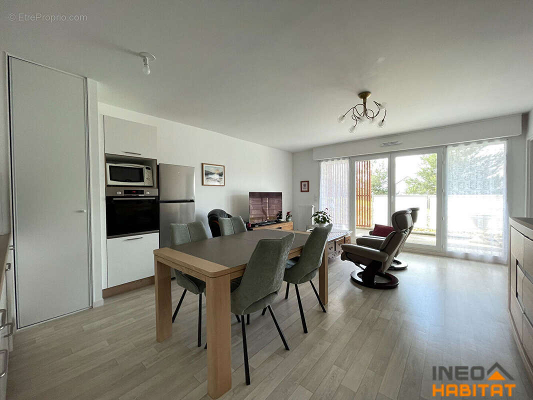 Appartement à LA MEZIERE