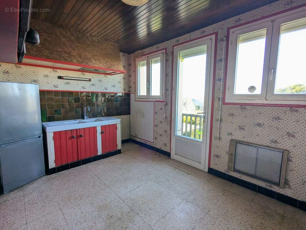 cuisine - Maison à GRANDCAMP-MAISY
