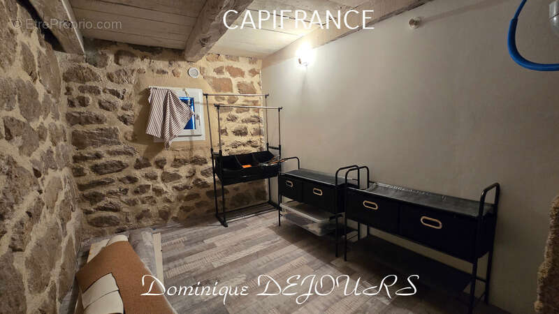 Maison en pierre de caractère – 193 m² habitables – Un projet de vie au cœur des Monts d'Ardèche - photo 12