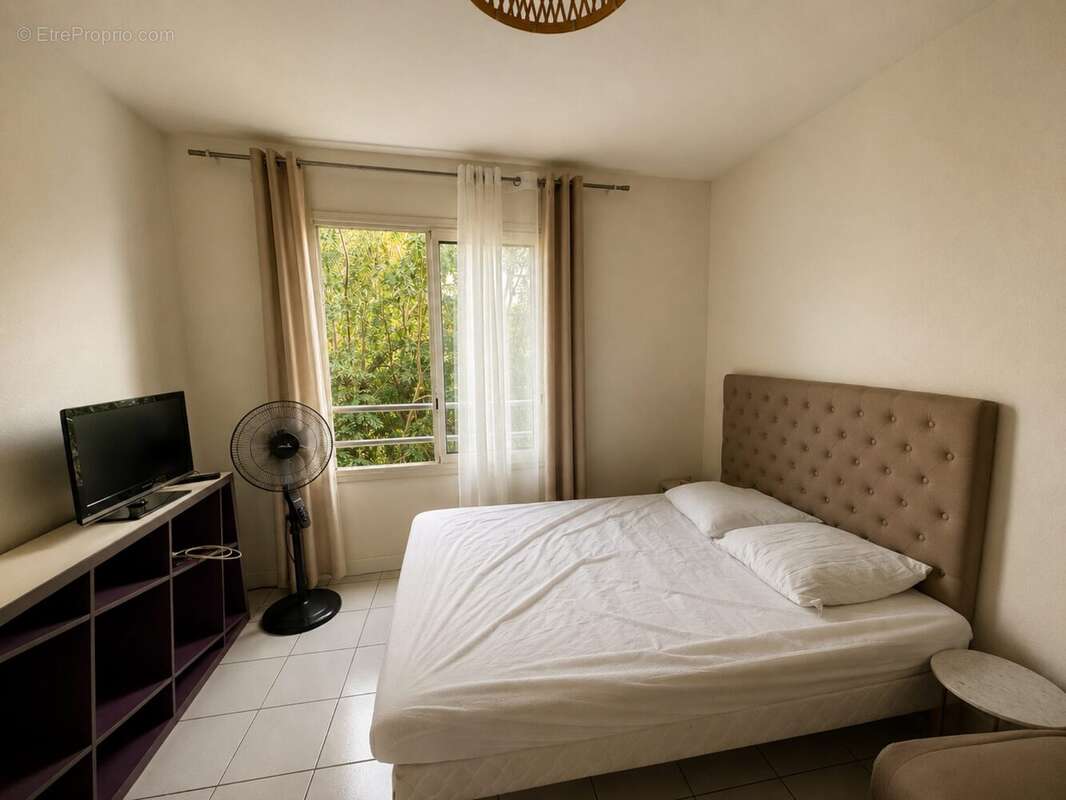 Appartement 23 m² à Saint-Denis  - photo 5
