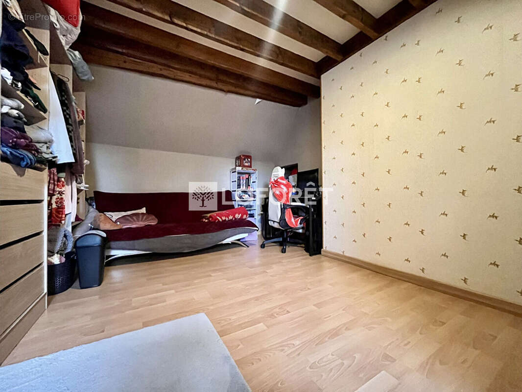 Maison Bury 4 pièce(s) 96 m2 - photo 8
