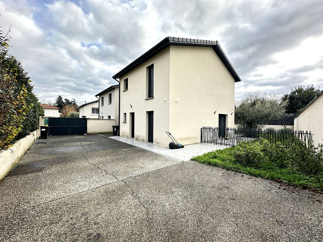 Maison à VENISSIEUX