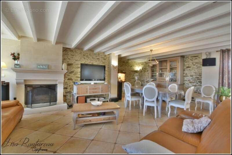 Maison à LES BROUZILS