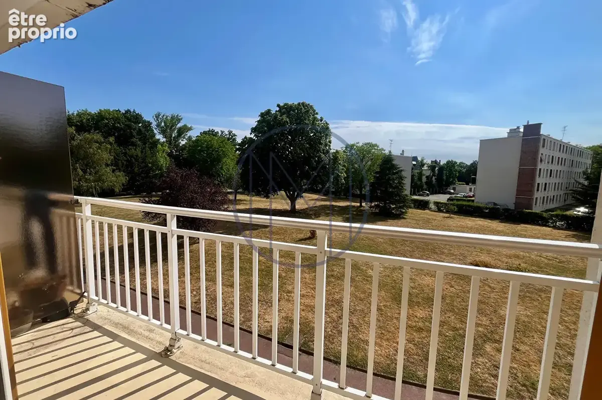 Appartement Versailles 3 pièce(s) 54.71 m2 - photo 2