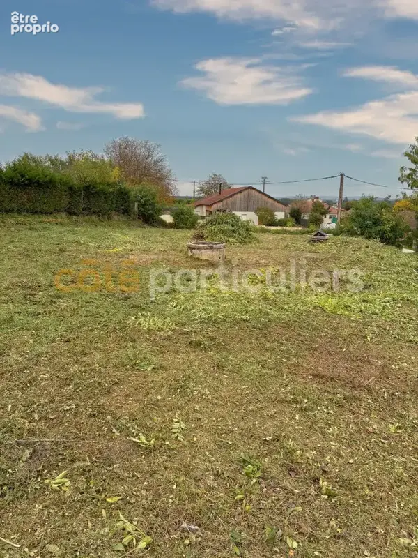 Terrain constructible de 1017 m2 à Orchamps - photo 2