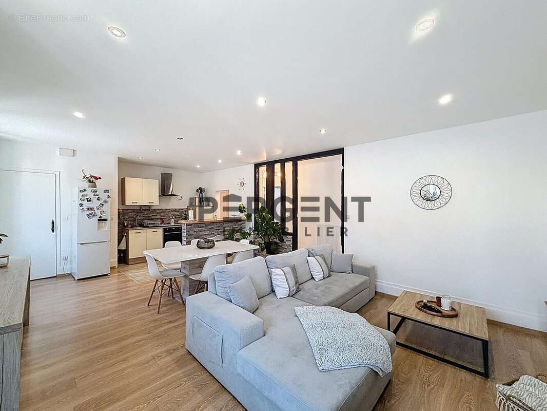 Appartement à CHARLEVILLE-MEZIERES