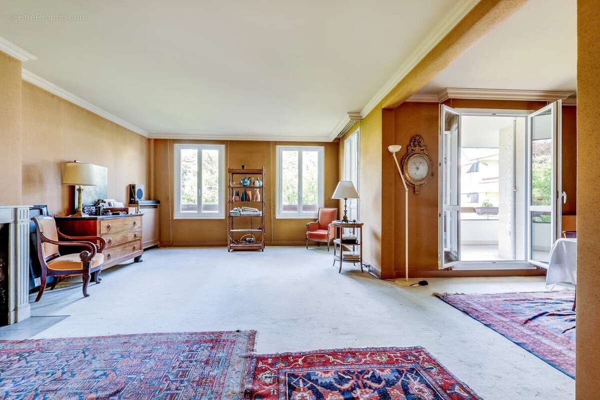 Appartement à LOUVECIENNES