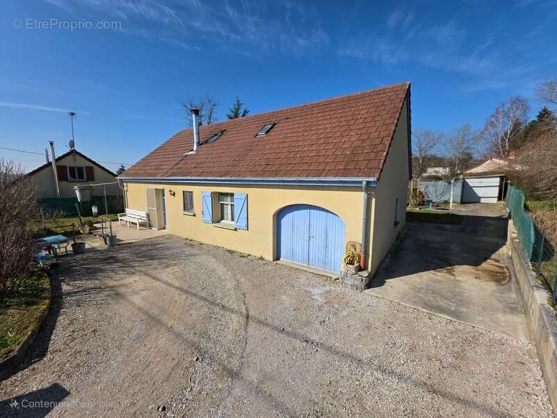 Maison à MACORNAY