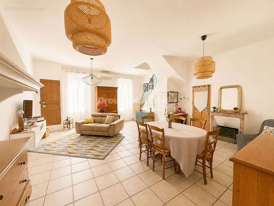 Maison Gignac La Nerthe 5 pièce(s) 110 m2 - photo 4