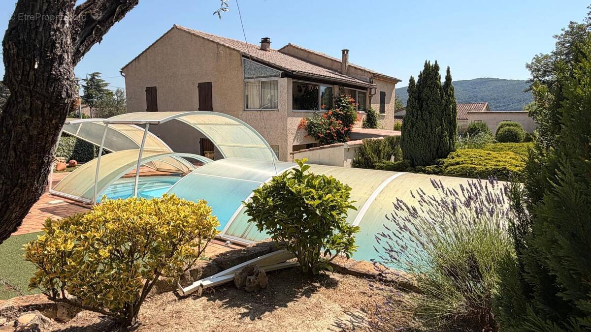 Maison à VAISON-LA-ROMAINE