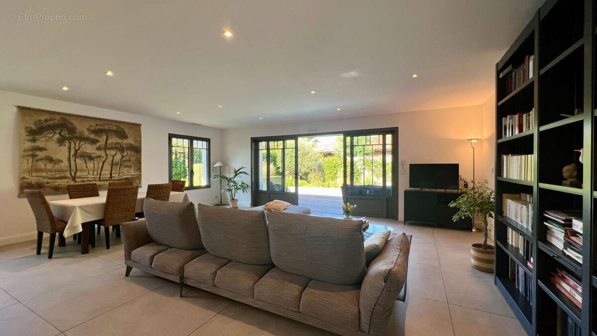 Maison à GUJAN-MESTRAS
