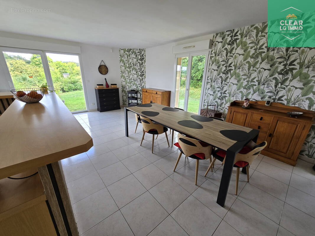 Maison à THIAUCOURT-REGNIEVILLE