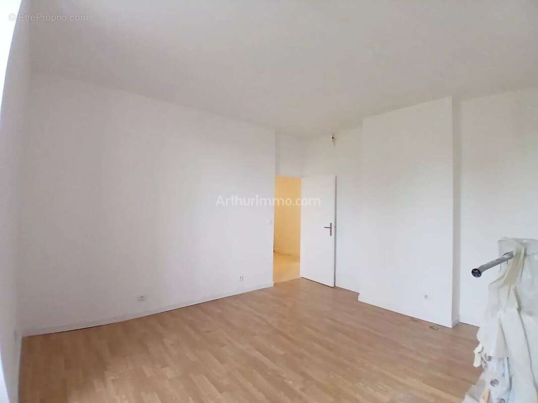 Appartement à VILLENEUVE-SAINT-GEORGES