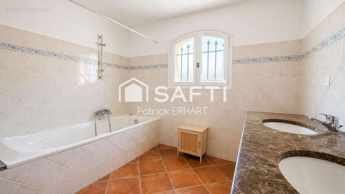 Photo 9 - Maison à PUGET-SUR-ARGENS