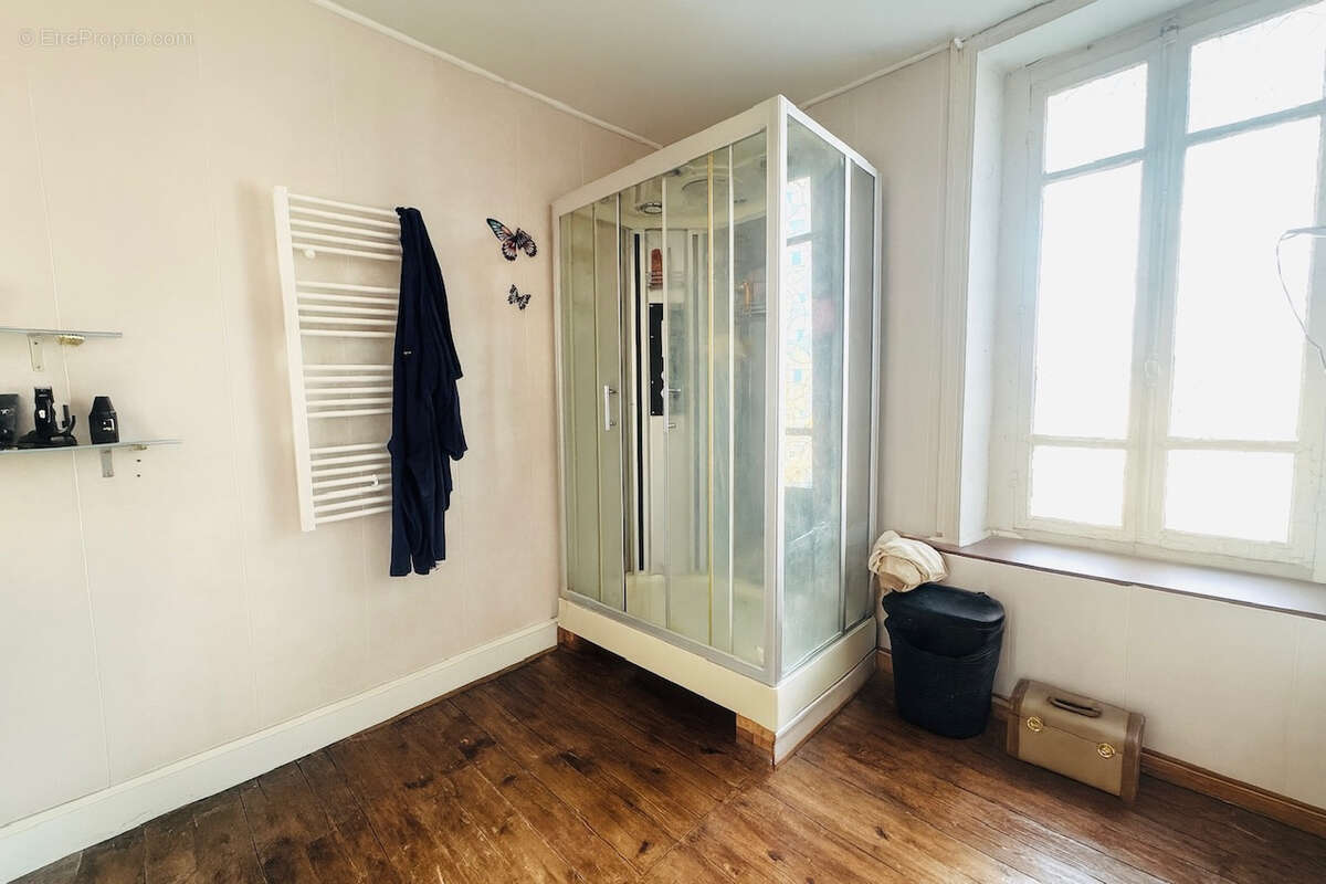 Maison à SAINT-GERMAIN-LAVAL