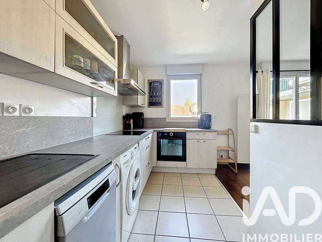 Photo 6 - Appartement à BUSSY-SAINT-GEORGES