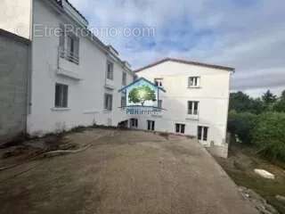 Ensemble immobilier avec ascenseur – PONS - photo 4