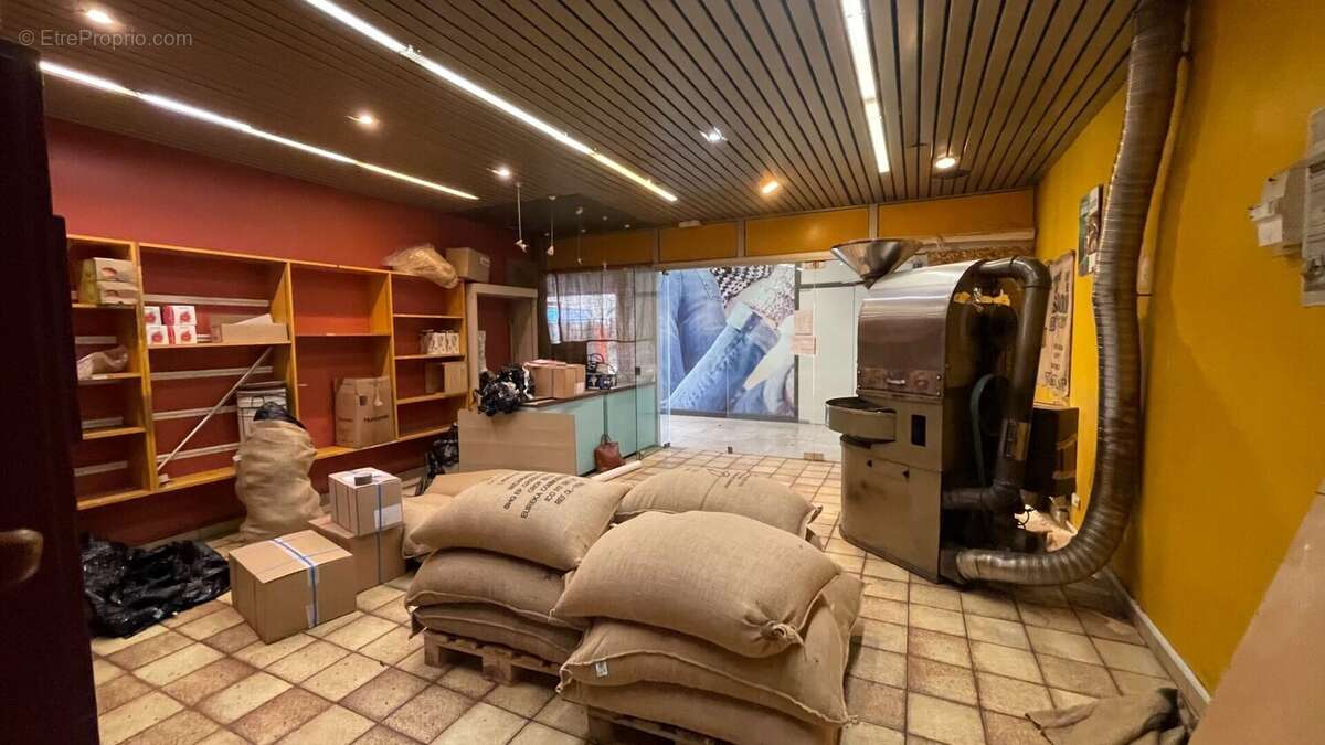 Commerce 50 m² à Mayenne  - photo 4