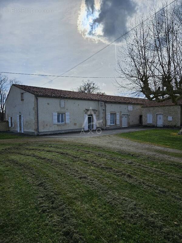 Maison à LAURAET