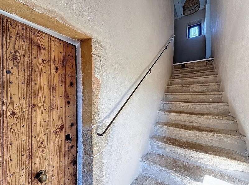 Maison à SAINT-MARCEL-BEL-ACCUEIL