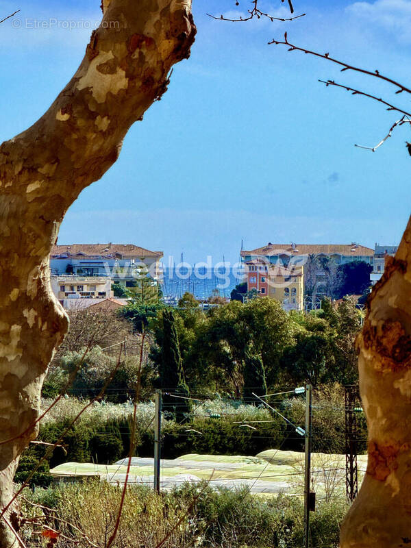 Appartement à FREJUS