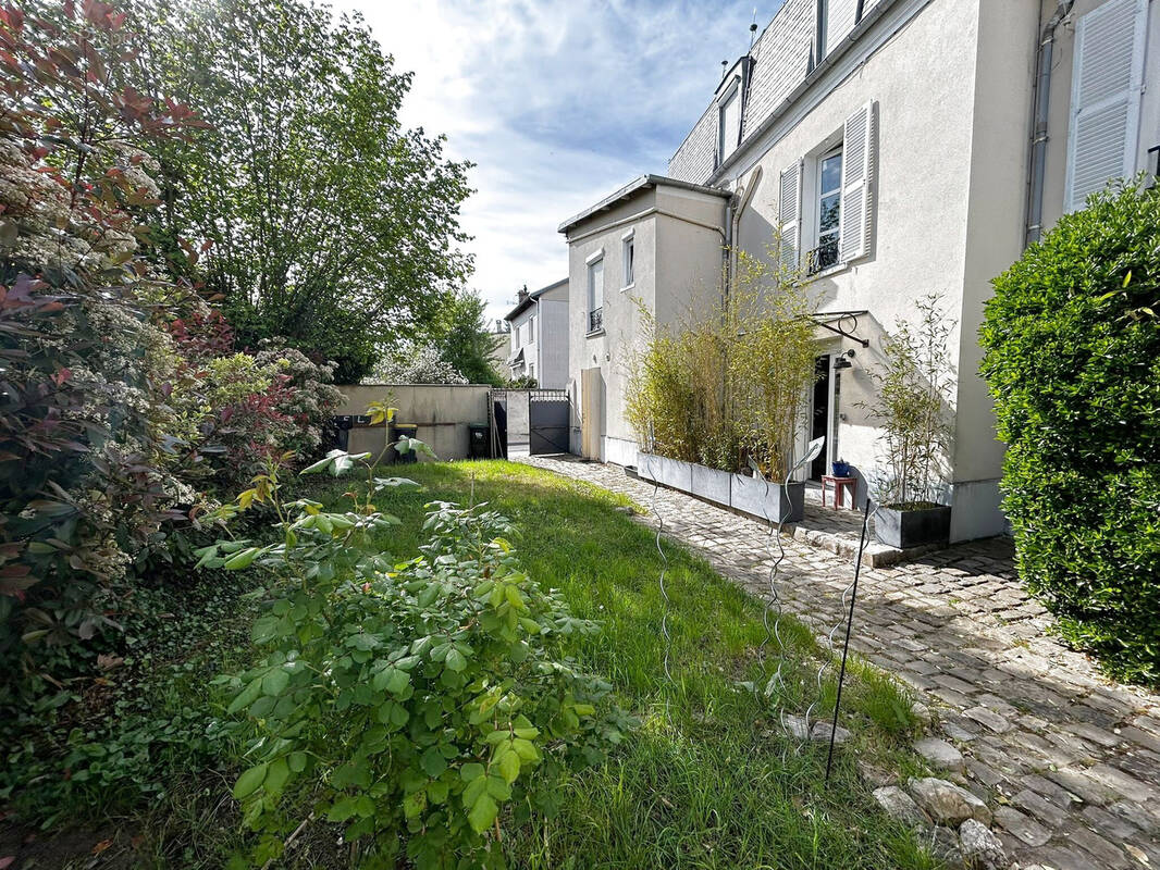 Appartement à LE PERREUX-SUR-MARNE