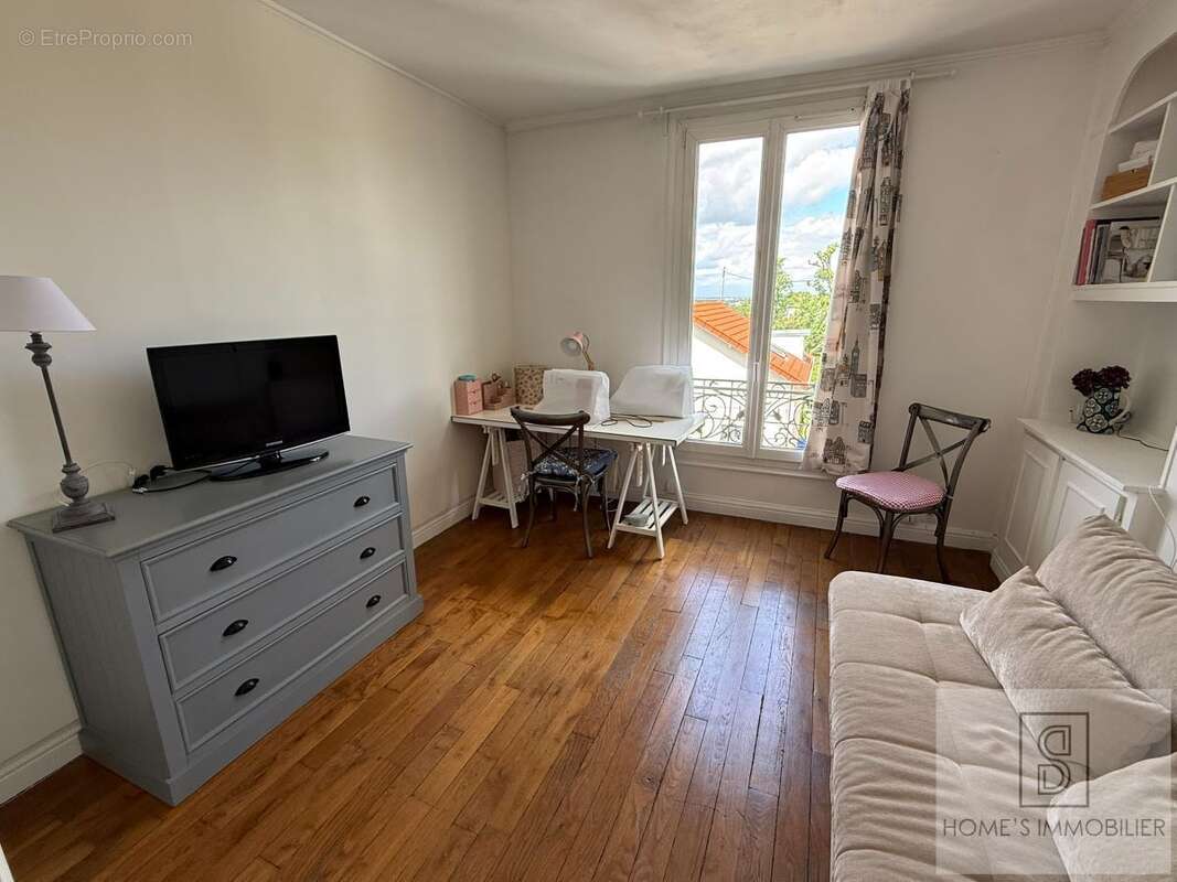 Appartement à LE RAINCY