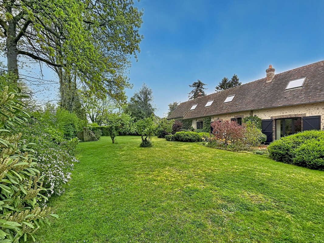 Maison à MANOU